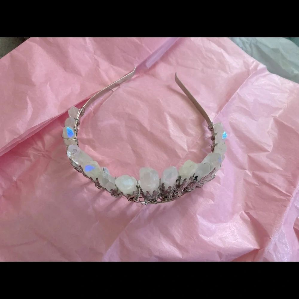 Tiera , Reiki charged angel aura quartz - Picture 2 of 7